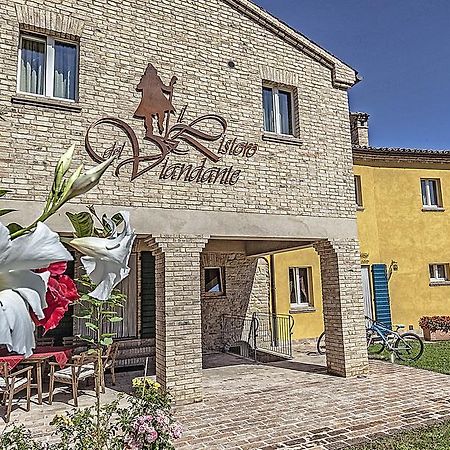 Il Ristoro Del Viandante Hotel Offagna Luaran gambar