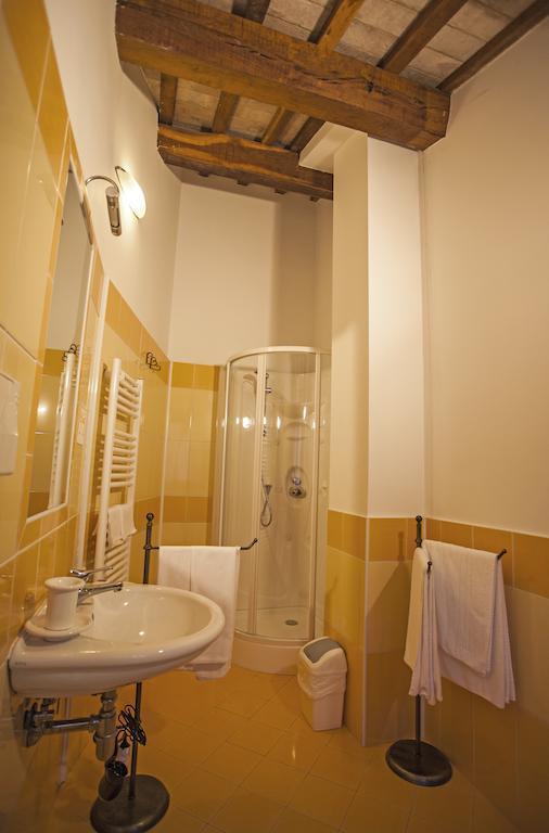 Il Ristoro Del Viandante Hotel Offagna Bilik gambar