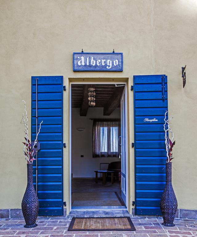 Il Ristoro Del Viandante Hotel Offagna Luaran gambar