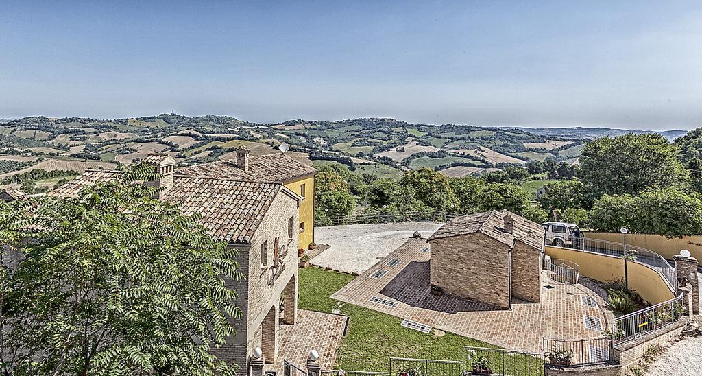 Il Ristoro Del Viandante Hotel Offagna Luaran gambar
