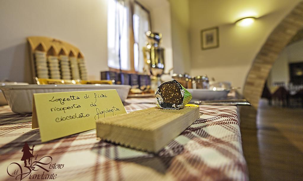 Il Ristoro Del Viandante Hotel Offagna Luaran gambar
